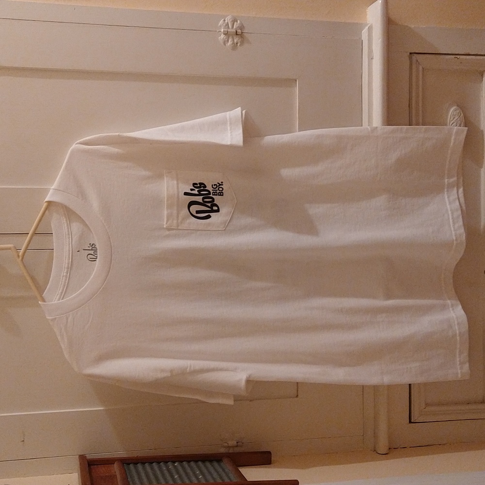 NWOT Bobs Big Boy men's black and white graphic tee Sz L - Picture 2 of 6